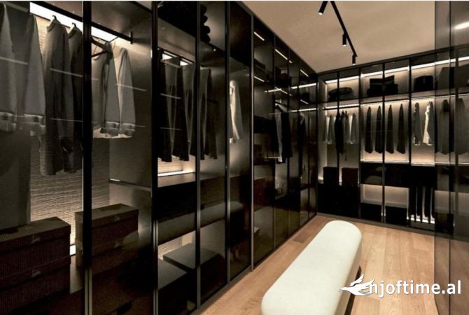 Shtepi ne shitje Apartament ne Tirane, 3+1, Mobilimi E mobiluar, Pagesa 498,000  Euro.