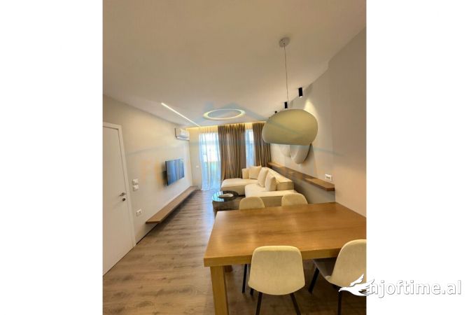 Shtepi me qera Apartament ne Tirane, 1+1, Mobilimi E mobiluar, Pagesa 500  Euro.