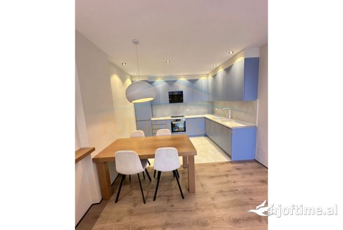 Shtepi me qera Apartament ne Tirane, 1+1, Mobilimi E mobiluar, Pagesa 500  Euro.