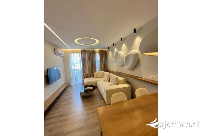 Shtepi me qera Apartament ne Tirane, 1+1, Mobilimi E mobiluar, Pagesa 500  Euro.