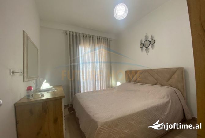 Shtepi me qera Apartament ne Tirane, 2+1, Mobilimi E mobiluar, Pagesa 650  Euro.