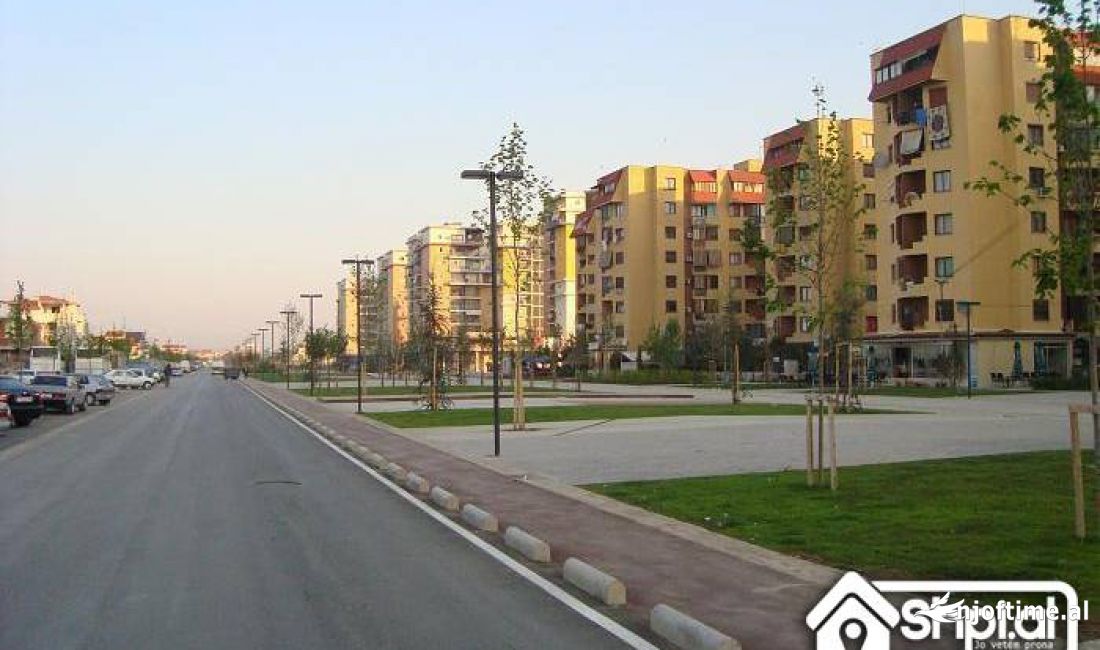 Shtepi ne shitje Apartament ne Tirane, 3+1, Mobilimi E mobiluar, Pagesa 225,000  Euro.