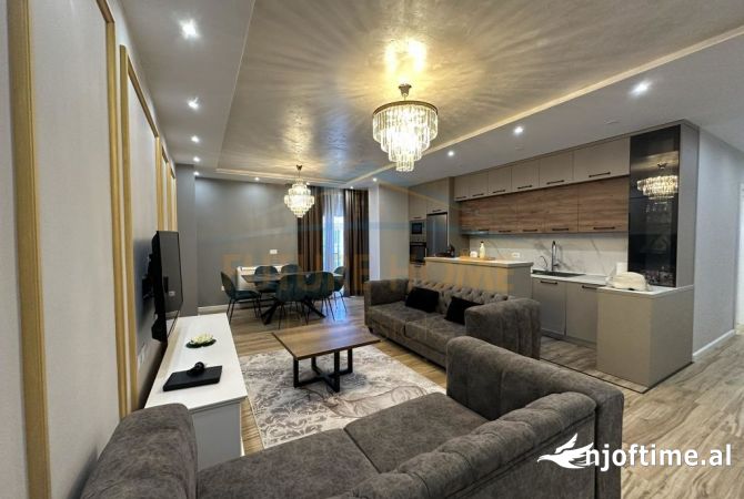 Shtepi ne shitje 3+1 ne Durres - 396,000 Euro