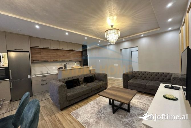 Shtepi ne shitje Apartament ne Durres, 3+1, Mobilimi E mobiluar, Pagesa 396,000  Euro.