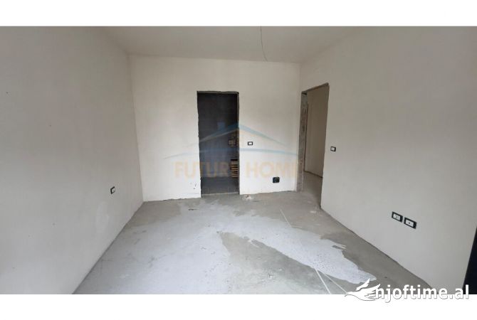 Shtepi ne shitje Apartament ne Tirane, 2+1, Mobilimi Bosh, pa mobiluar, Pagesa 147,500  Euro.