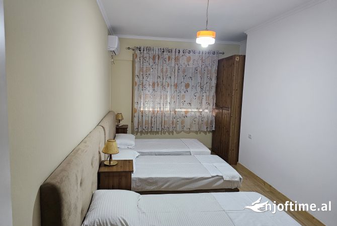 Shtepi ne shitje Apartament ne Tirane, 2+1, Mobilimi E mobiluar, Pagesa 190,000  Euro.