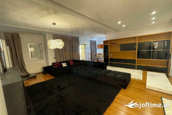 Shtepi me qera 3+1 ne Tirane - 1,500 Euro