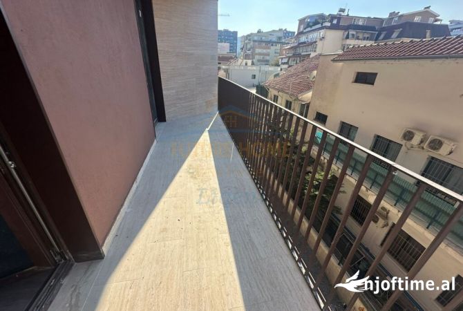 Shtepi me qera 1+1 ne Tirane - 1,300 Euro