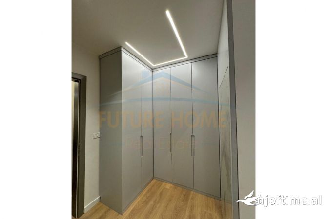 Shtepi ne shitje Apartament ne Tirane, 2+1, Mobilimi E mobiluar, Pagesa 155,000  Euro.