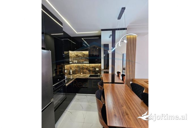 Shtepi ne shitje Apartament ne Durres, 1+1, Mobilimi E mobiluar, Pagesa 159,000  Euro.