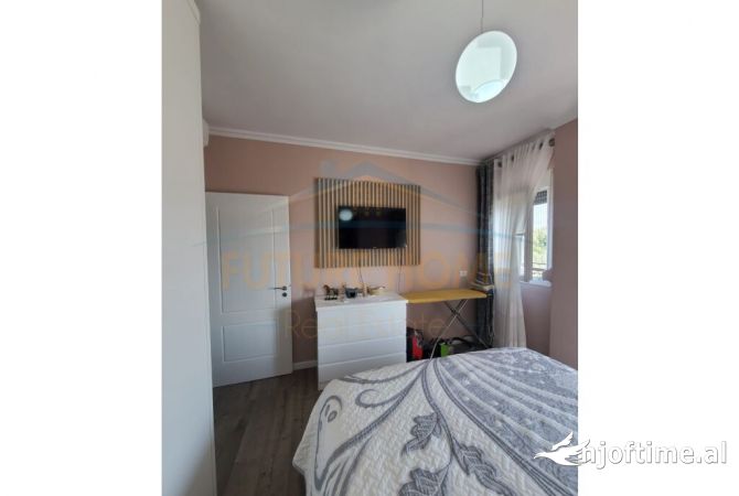Shtepi ne shitje Apartament ne Tirane, 1+1, Mobilimi E mobiluar, Pagesa 95,000  Euro.