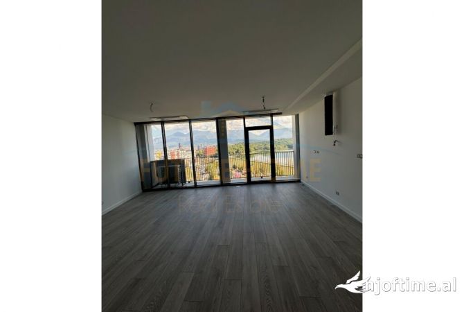 Shtepi me qera Apartament ne Tirane, 2+1, Mobilimi Bosh, pa mobiluar, Pagesa 1,300  Euro.