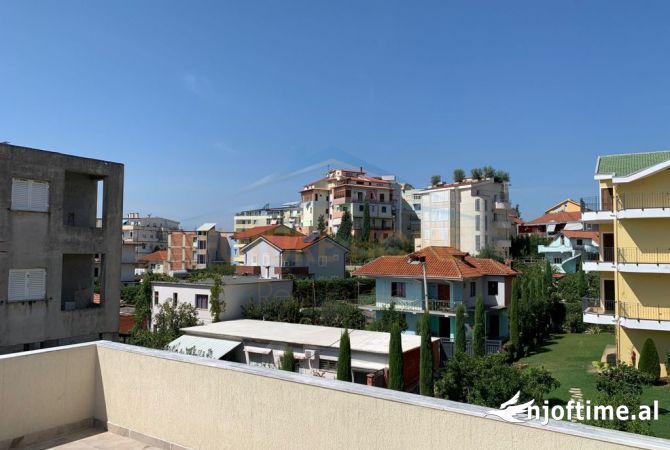 Shtepi ne shitje Shtepi Private ne Tirane, 5+1, Mobilimi E mobiluar, Pagesa 370,000  Euro.