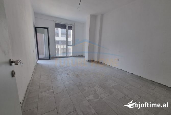 Shtepi ne shitje Apartament ne Tirane, 2+1, Mobilimi Bosh, pa mobiluar, Pagesa 140,000  Euro.