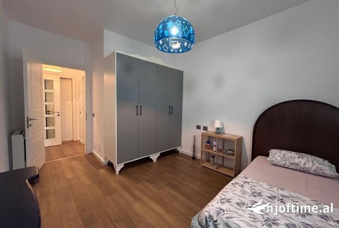Shtepi me qera Apartament ne Tirane, 2+1, Mobilimi E mobiluar, Pagesa 1,000  Euro.