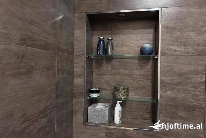 Shtepi me qera Apartament ne Tirane, 2+1, Mobilimi E mobiluar, Pagesa 1,000  Euro.