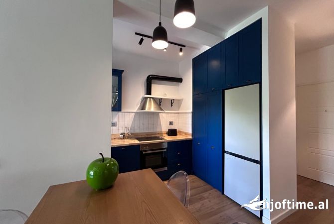 Shtepi me qera Apartament ne Tirane, 2+1, Mobilimi E mobiluar, Pagesa 1,000  Euro.