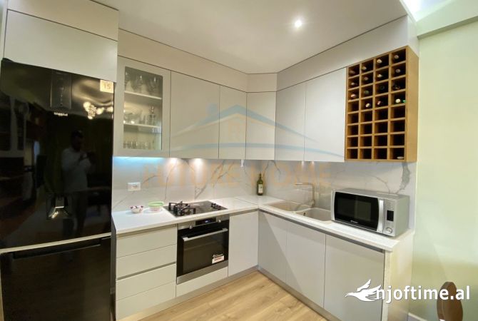 Shtepi ne shitje 2+1 ne Tirane - 160,000 Euro