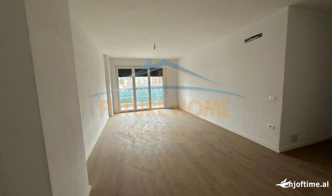 Shtepi ne shitje Apartament ne Tirane, 2+1, Mobilimi Bosh, pa mobiluar, Pagesa 187,700  Euro.
