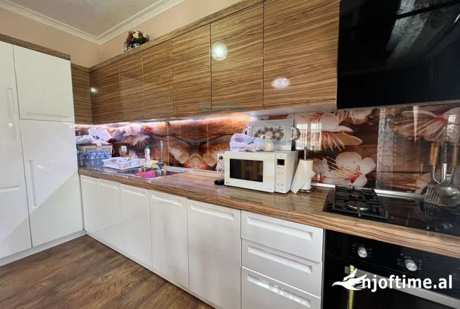 Shtepi ne shitje 4+1 ne Tirane - 230,000 Euro