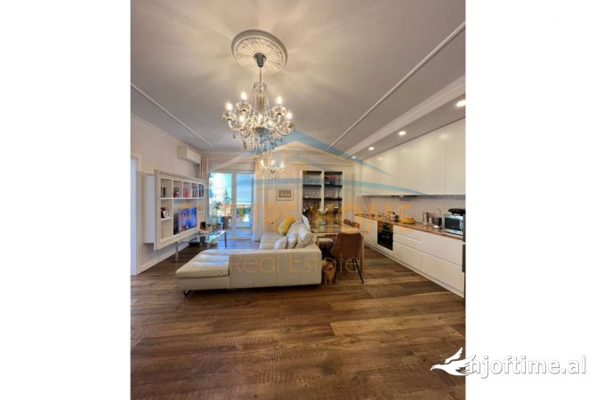 Shtepi ne shitje 2+1 ne Tirane - 220,000 Euro