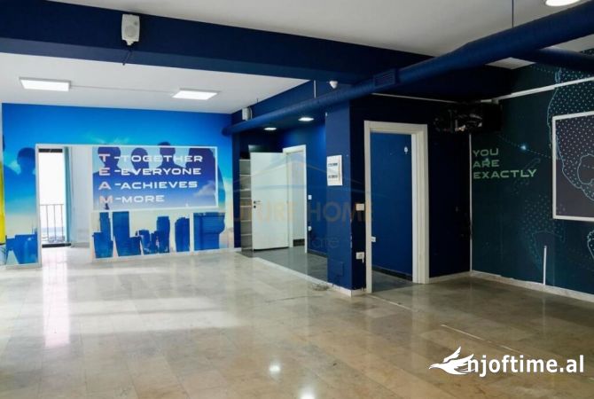 Ambient biznesi me qera 3+1 ne Tirane - 1,700 Euro