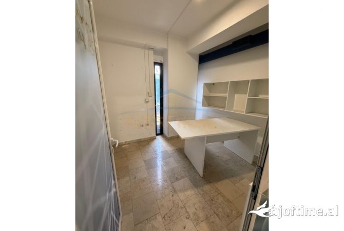 Qira, Ambient Biznesi, Don Bosko