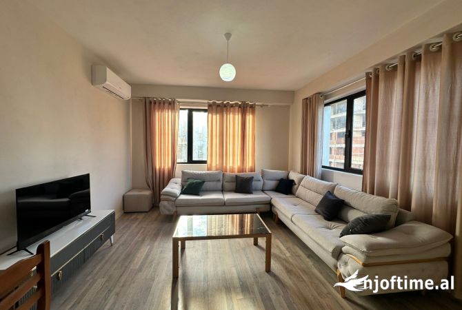 Shtepi me qera Apartament ne Tirane, 2+1, Mobilimi E mobiluar, Pagesa 50,000  Leke.