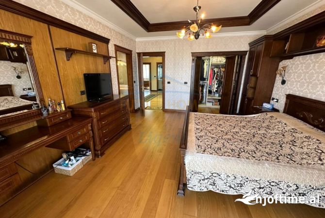 Shtepi ne shitje 4+1 ne Tirane - 570,000 Euro