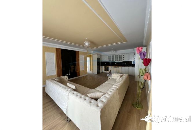 Shtepi ne shitje Apartament ne Tirane, 2+1, Mobilimi E mobiluar, Pagesa 290,000  Euro.