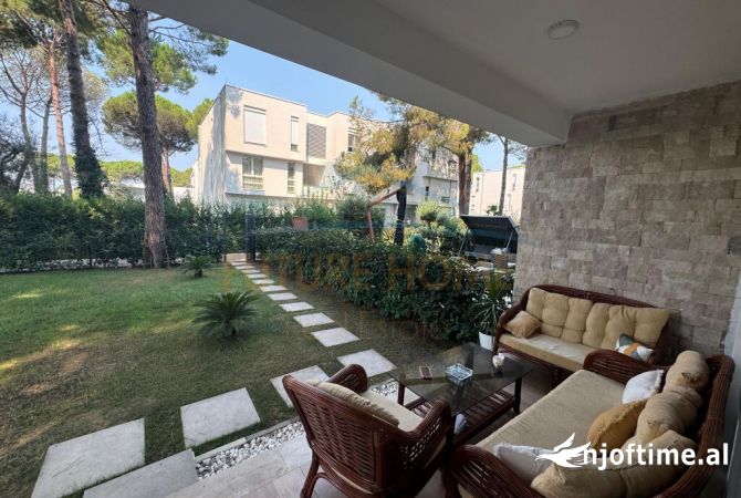 Shtepi ne shitje Apartament ne Durres, 2+1, Mobilimi E mobiluar, Pagesa 319,000  Euro.