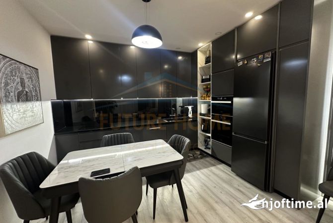 Shtepi ne shitje 2+1 ne Tirane - 210,000 Euro