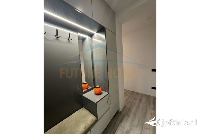 Shtepi ne shitje Apartament ne Tirane, 2+1, Mobilimi E mobiluar, Pagesa 210,000  Euro.