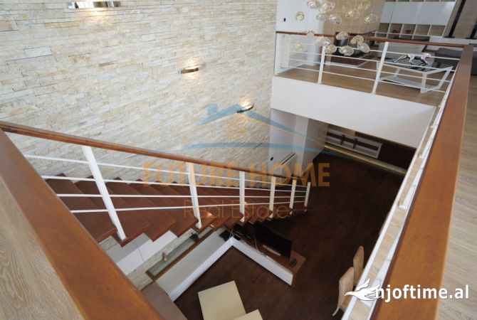 Shtepi ne shitje Penthose(kati i fundit panoramik) ne Tirane, 2+1, Mobilimi E mobiluar, Pagesa 280,000  Euro.