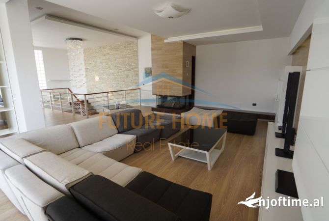 Shtepi ne shitje Penthose(kati i fundit panoramik) ne Tirane, 2+1, Mobilimi E mobiluar, Pagesa 280,000  Euro.