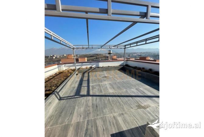 Shtepi ne shitje Vila Luksoze ne Tirane, 7+1, Mobilimi Bosh, pa mobiluar, Pagesa 950,000  Euro.