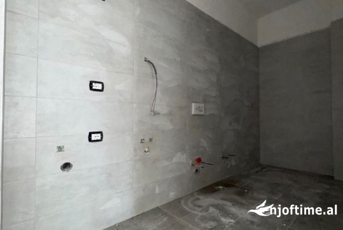 Shtepi ne shitje 2+1 ne Tirane - 147,200 Euro