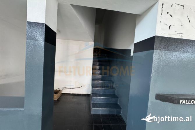 Qera, Kapanon, Autostrada Durres-Tirane