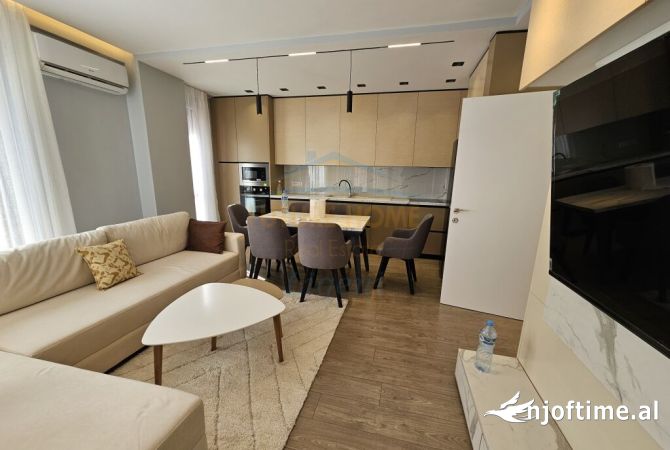 Shtepi me qera Apartament ne Tirane, 2+1, Mobilimi E mobiluar, Pagesa 800  Euro.