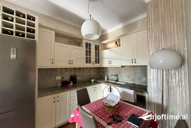 Shtepi ne shitje 2+1 ne Tirane - 130,000 Euro