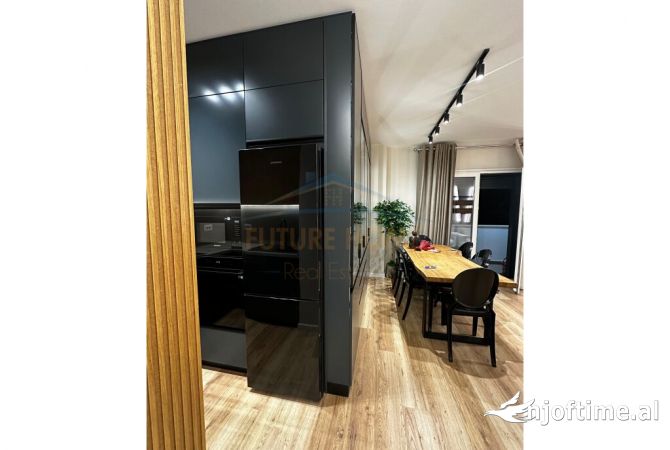 Shtepi me qera 2+1 ne Tirane - 100,000 Leke