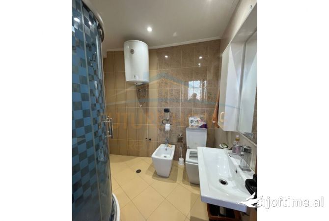 Shtepi ne shitje 2+1 ne Tirane - 230,000 Euro