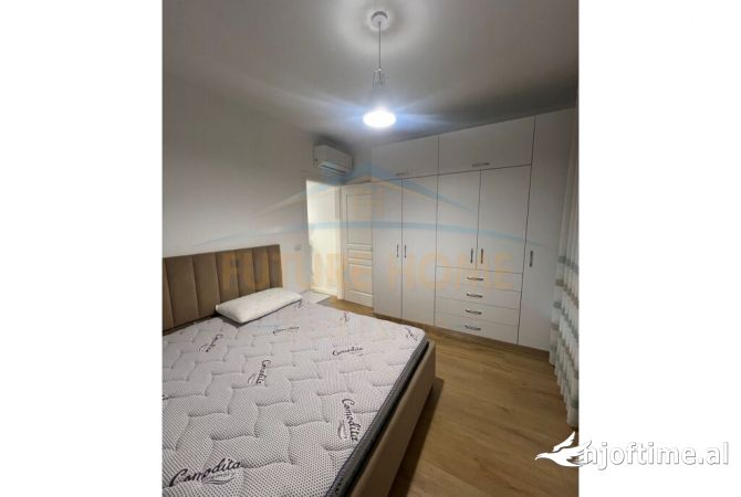 Shtepi me qera Apartament ne Tirane, 2+1, Mobilimi E mobiluar, Pagesa 800  Euro.