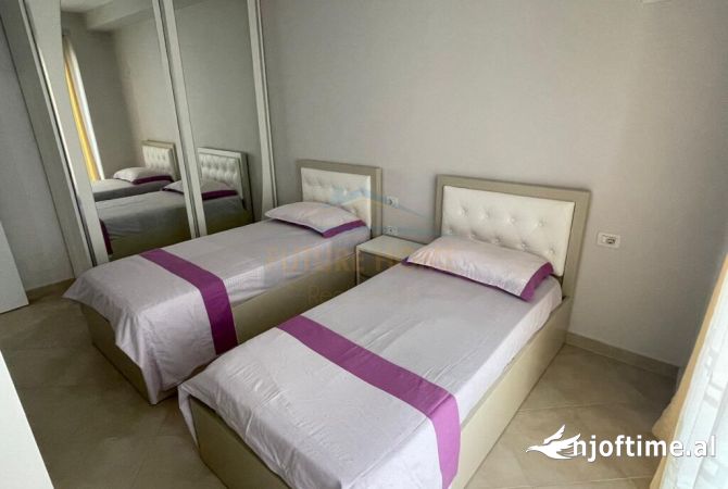 Shtepi me qera Apartament ne Tirane, 2+1, Mobilimi E mobiluar, Pagesa 700  Euro.