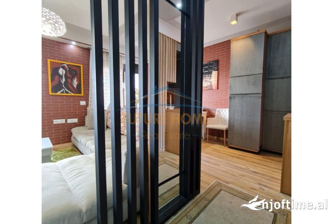 Shtepi me qera 2+1 ne Tirane - 1,000 Euro