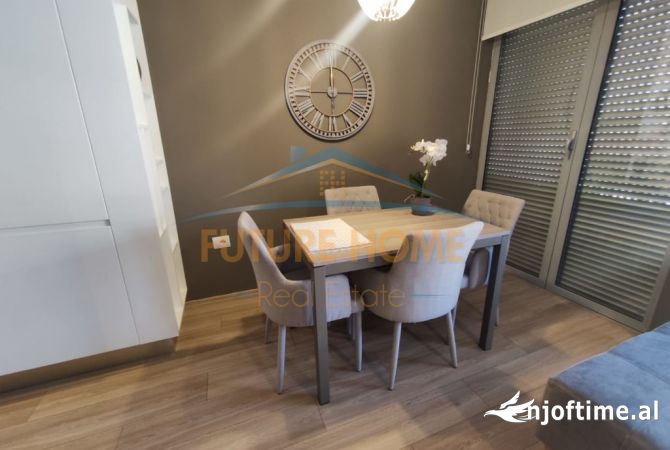 Shtepi me qera Apartament ne Tirane, 2+1, Mobilimi E mobiluar, Pagesa 700  Euro.