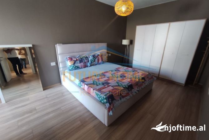 Shtepi me qera Apartament ne Tirane, 2+1, Mobilimi E mobiluar, Pagesa 700  Euro.