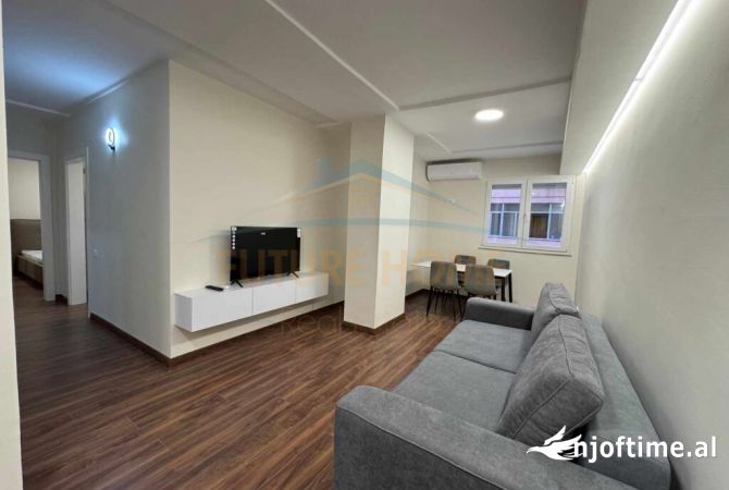 Shtepi me qera Apartament ne Tirane, 2+1, Mobilimi E mobiluar, Pagesa 800  Euro.