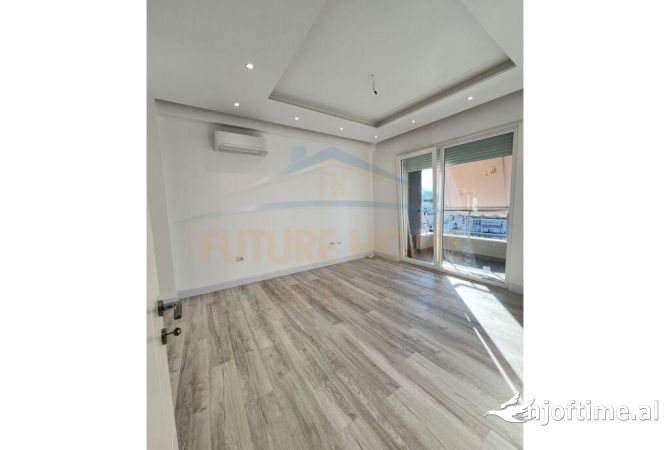 Shtepi ne shitje Apartament ne Tirane, 3+1, Mobilimi Bosh, pa mobiluar, Pagesa 416,000  Euro.