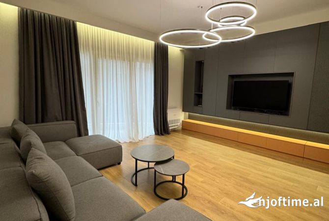 Shtepi me qera 2+1 ne Tirane - 1,000 Euro